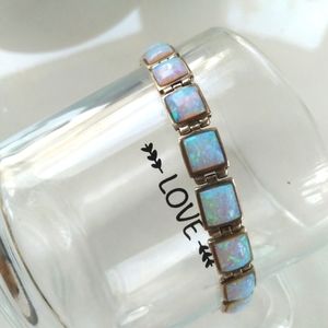 Simulated White Opal bracelet